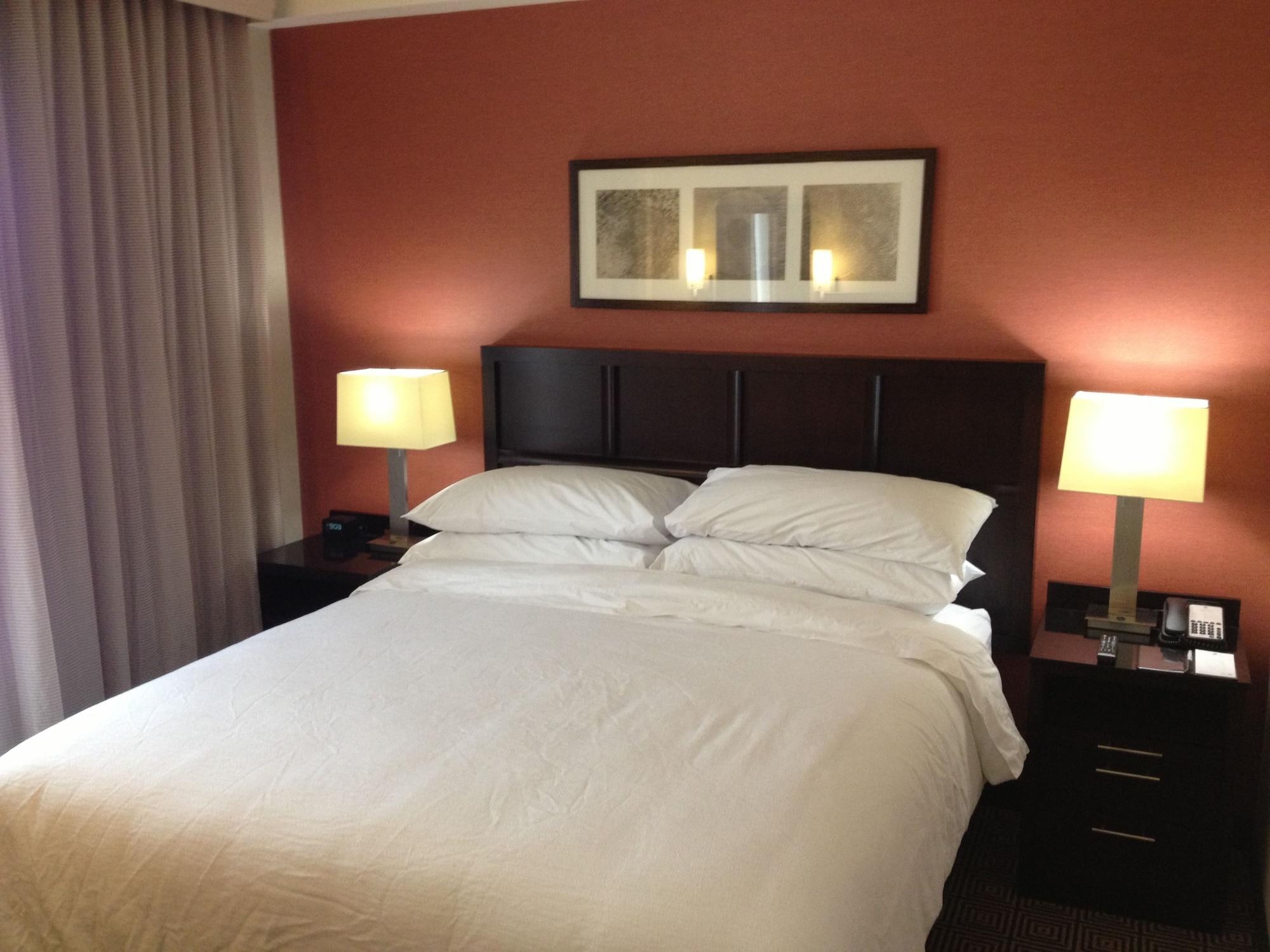 Embassy Suites By Hilton Newark Airport Elizabeth Dış mekan fotoğraf