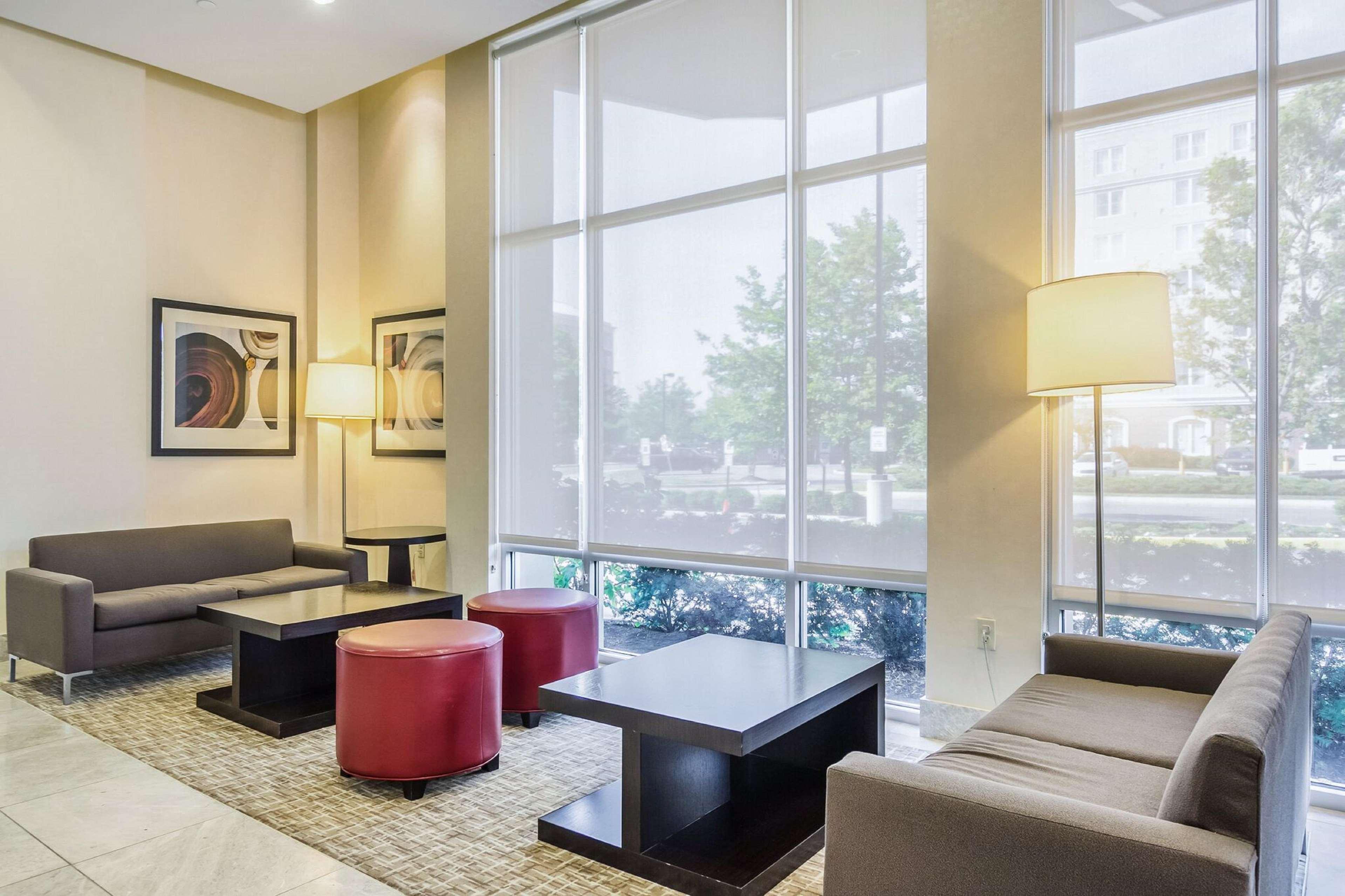 Embassy Suites By Hilton Newark Airport Elizabeth Dış mekan fotoğraf