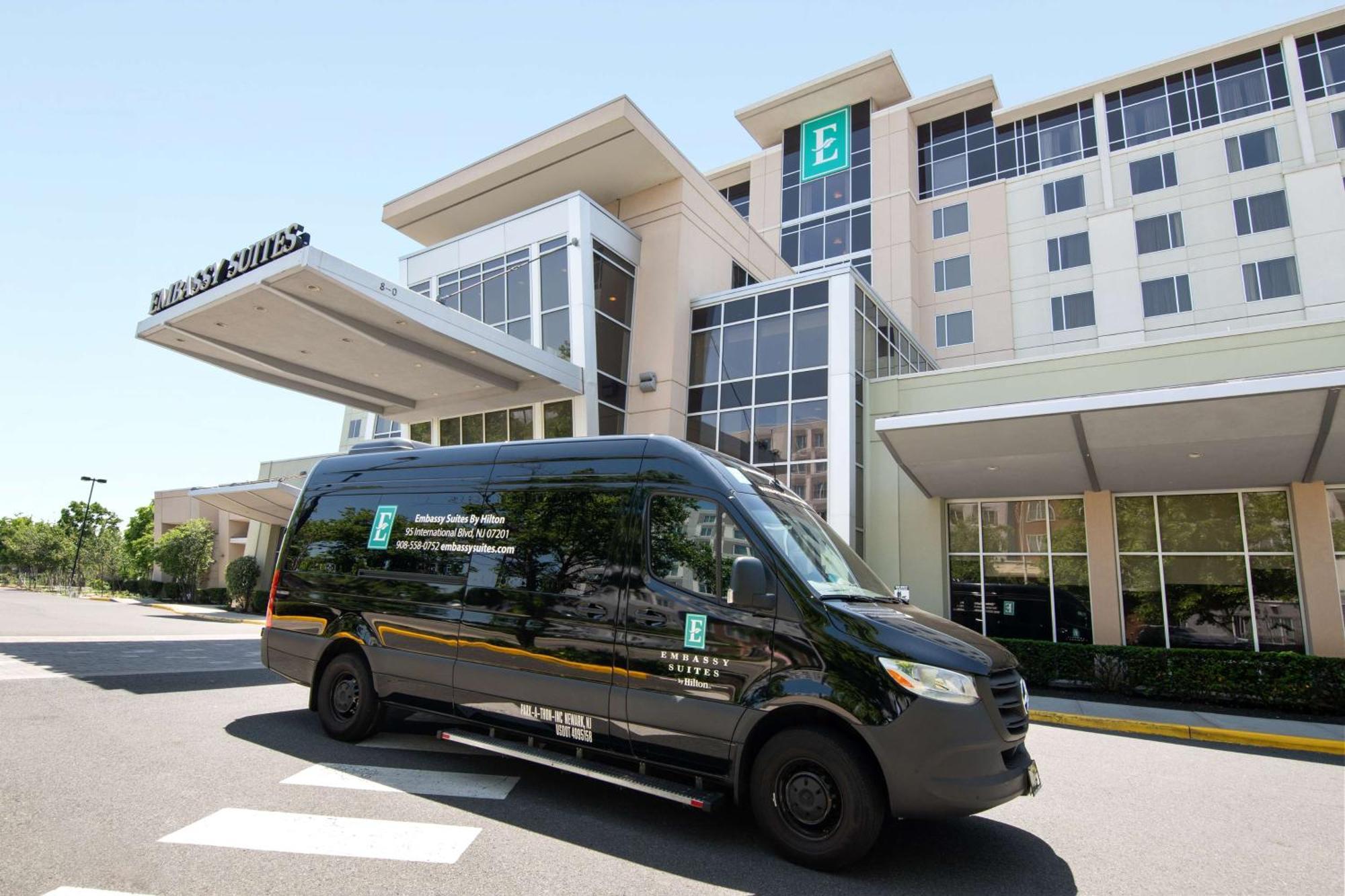 Embassy Suites By Hilton Newark Airport Elizabeth Dış mekan fotoğraf